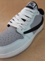 نایک ترویس - تصویر 3